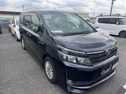 Toyota VOXY Hybrid V Year 2015